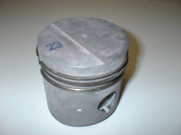 Piston Mercedes Benz 230 '65-66