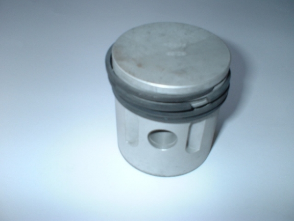 Kolben Hanomag Garant