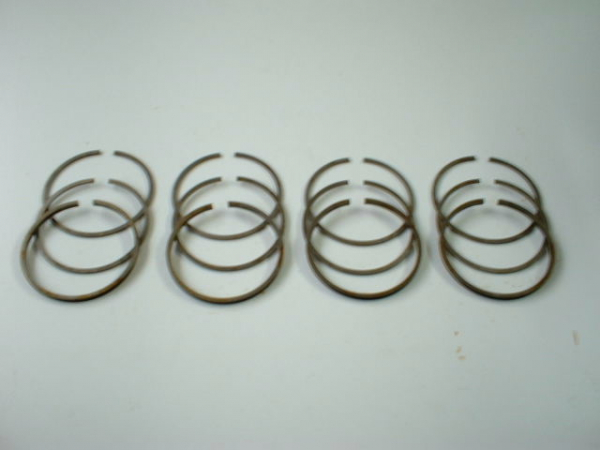 Piston Ring Set Peugeot 104 XW 3 '75-