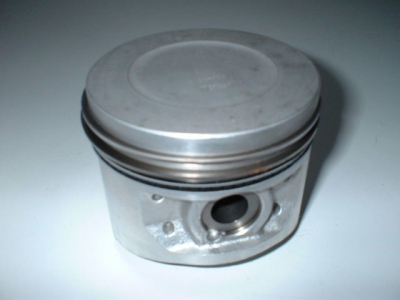 Pistons Saab 99L, GL '79-80