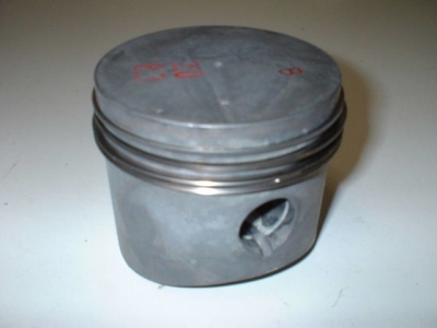 Piston BMW 2000C `65 - 70