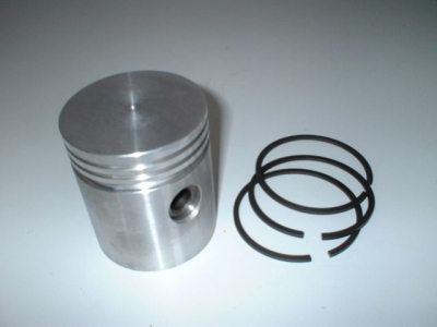 Piston Wanderer W240