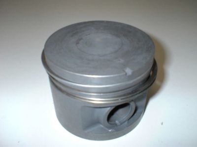 Pistons Volvo B20A '73 - 74