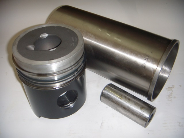 Kolben mit Buchse MAN D 2858